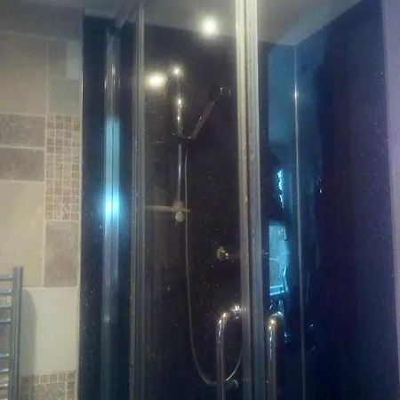 Welsh Homestay Cardiff Esterno foto
